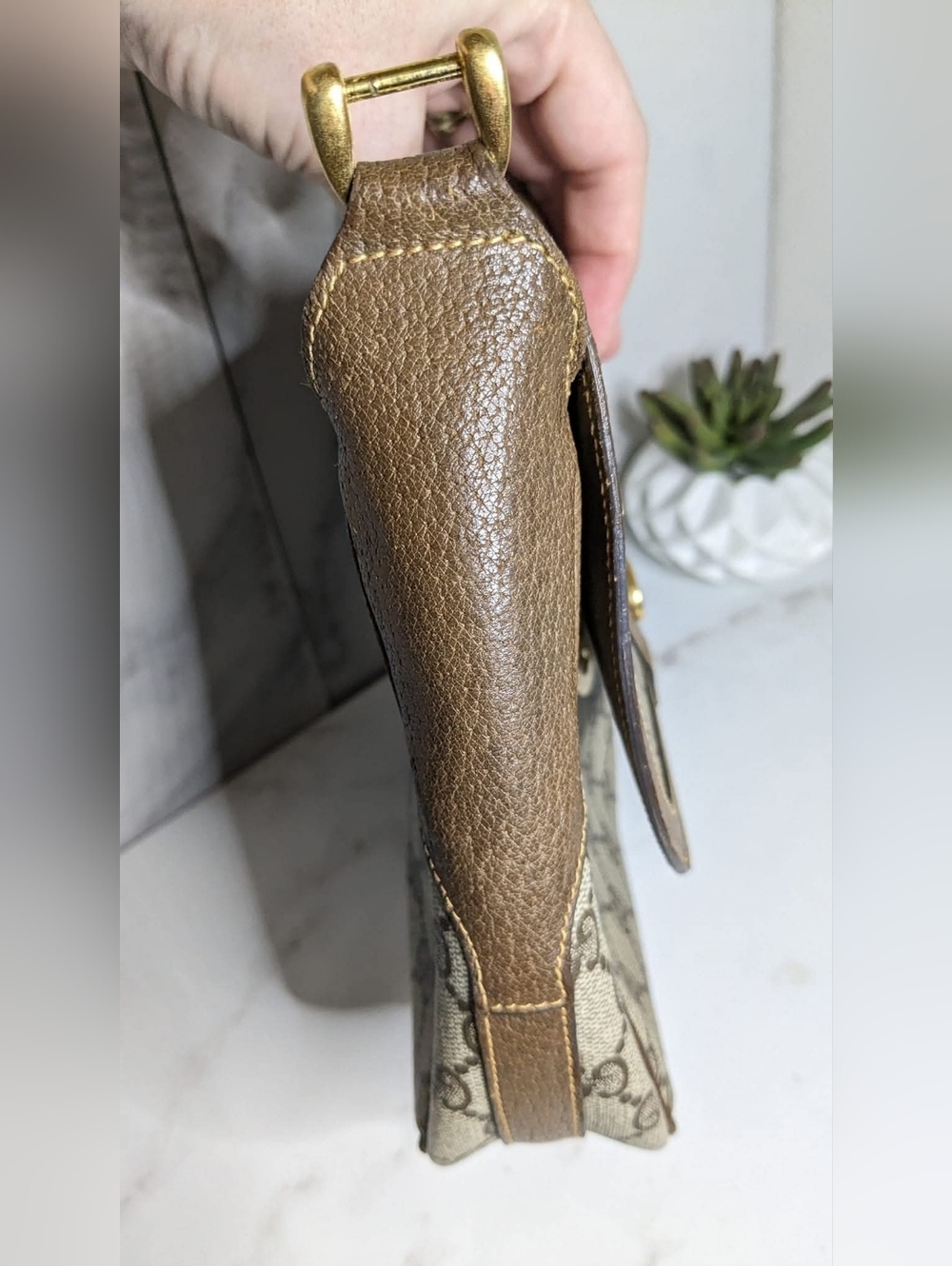 Gucci Vintage Crossbody Purse - Picture 10 of 12